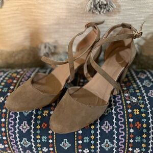 Journee Collection - Tru Comfort - Nude Heels - Sz 7.5